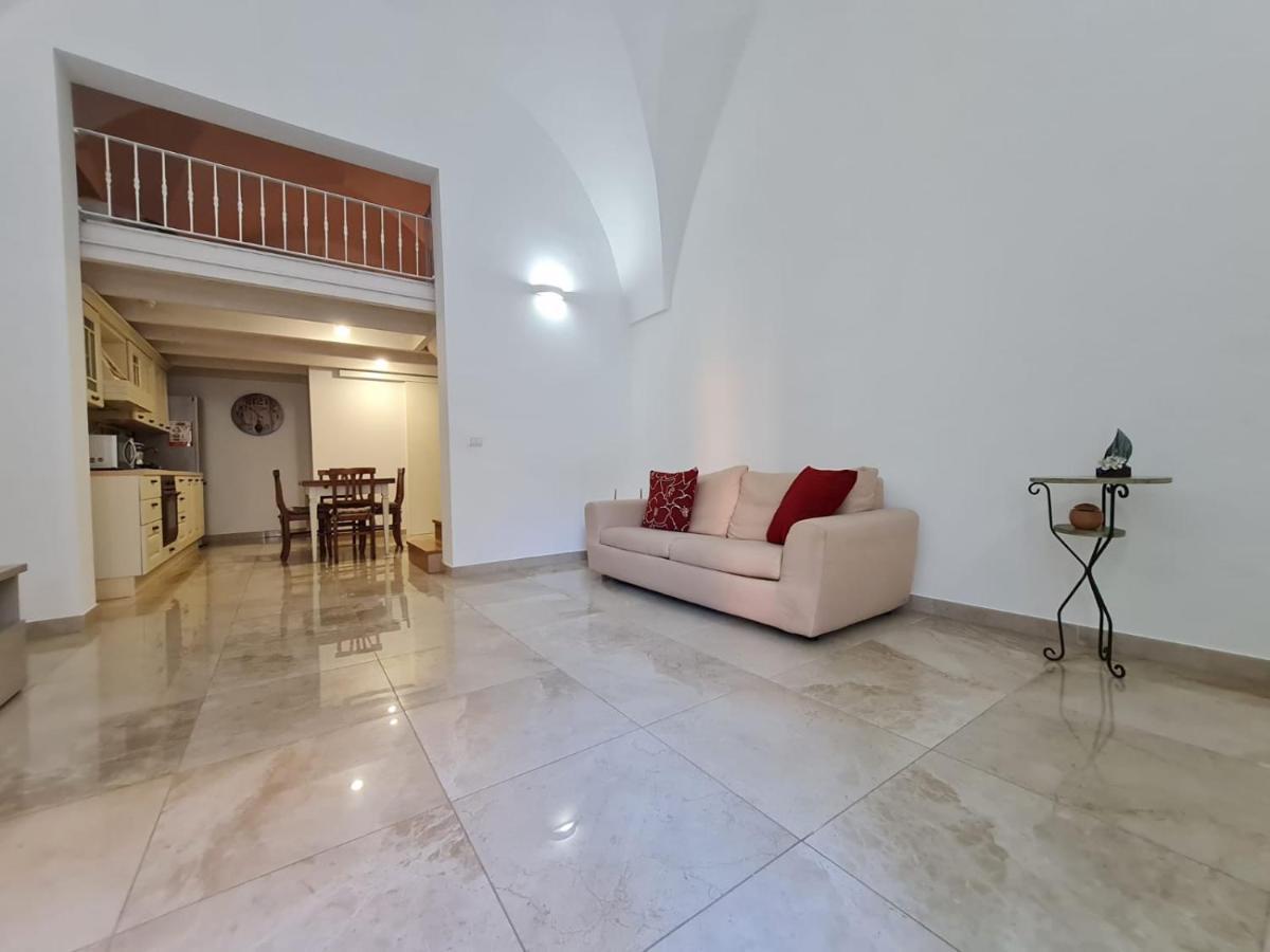 Flat 24 Maggio Lägenhet Lecce Exteriör bild
